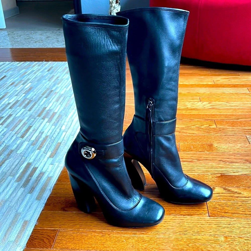 🔥 Prada boots 🔥 Special Edition - Picture 1 of 5